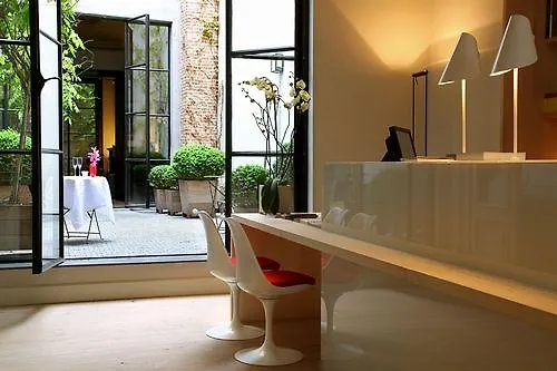 Hotel Julien Antwerp 4*,